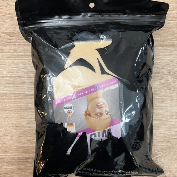 AISI QUEENS Long Black Wavy Wigs for Women Middle Part Curly Black Wig Natural - Picture 7 of 9